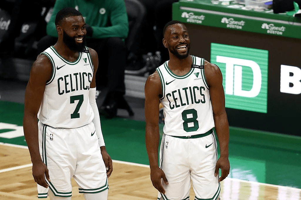 关于新疆队绝杀吉林队，塔图姆带队取胜的信息