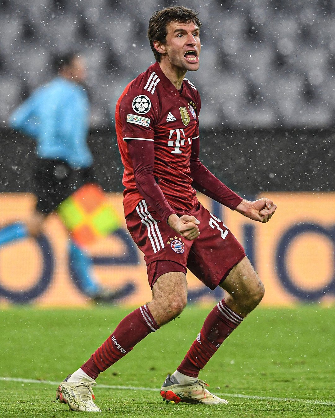 关于巴萨完胜葡萄牙，穆勒高光表现的信息