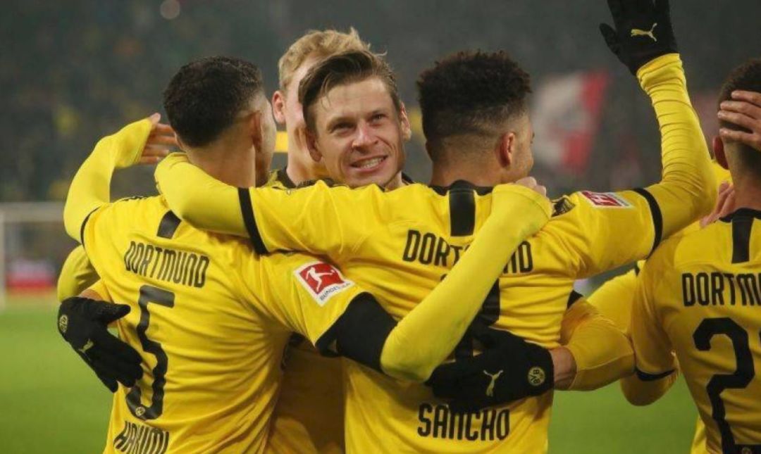 巴萨轻取瑞典,阿什拉夫惊艳四座 巴萨轻取瑞典,阿什拉夫惊艳四座