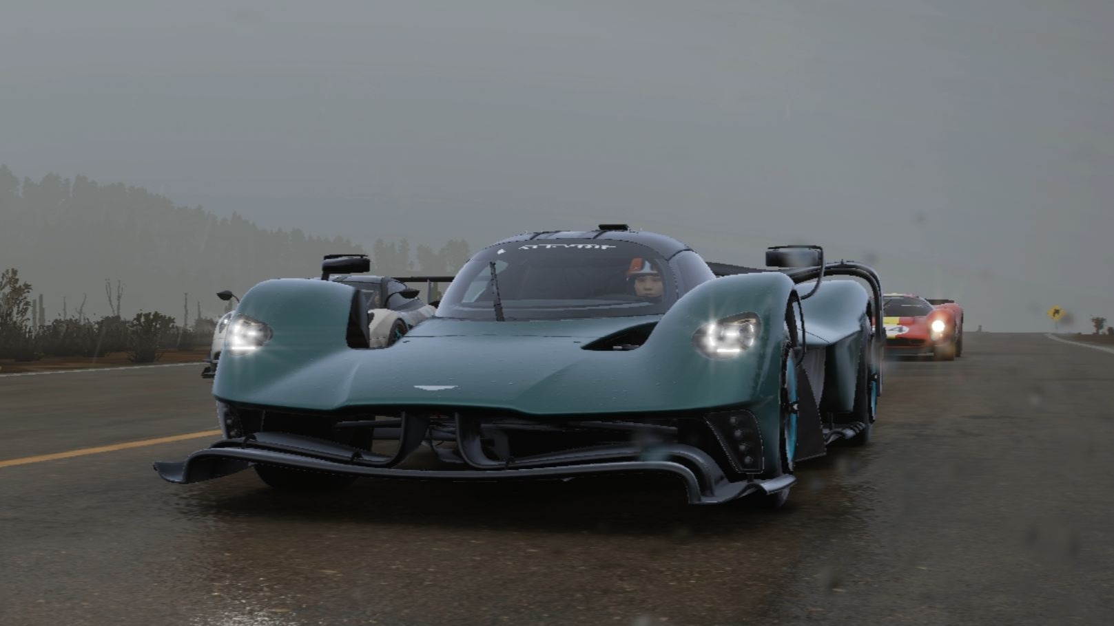 关于阿斯顿马丁碾压梅赛德斯，皮亚斯特里高光表现的信息