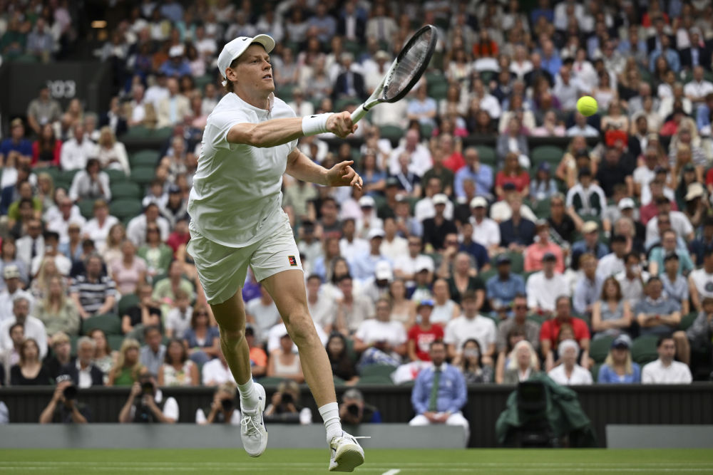 戴维斯杯险胜温网，辛纳点燃赛场